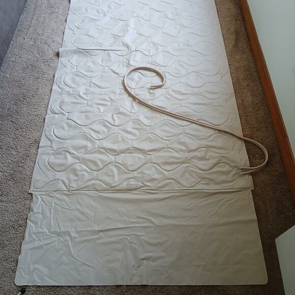 MedAir Eco Powered Pressure Reducing Air Mattress new with used electric pump - Picture 7 of 15